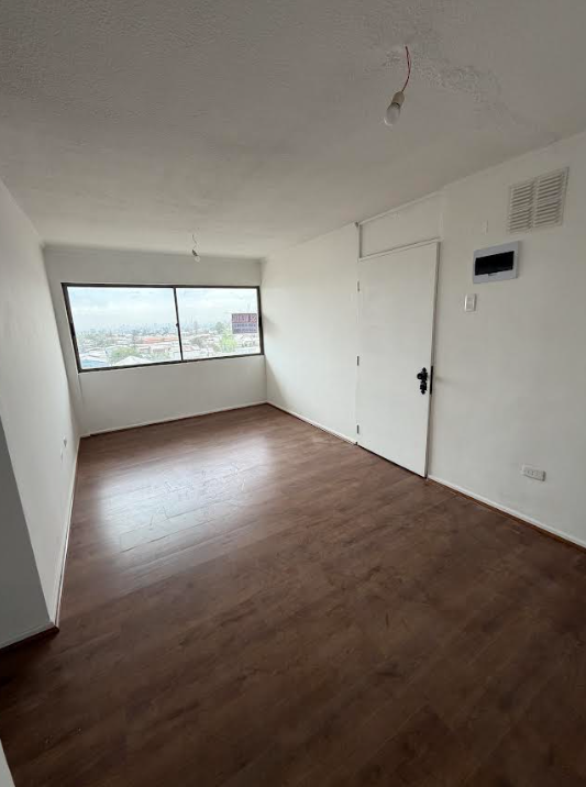SE VENDE DPTO REMODELADO 2D 1B PEÑALOLEN